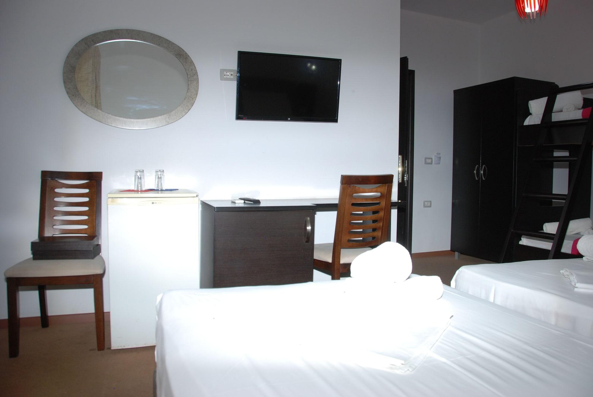 Hotel Strora Саранде Екстериор снимка