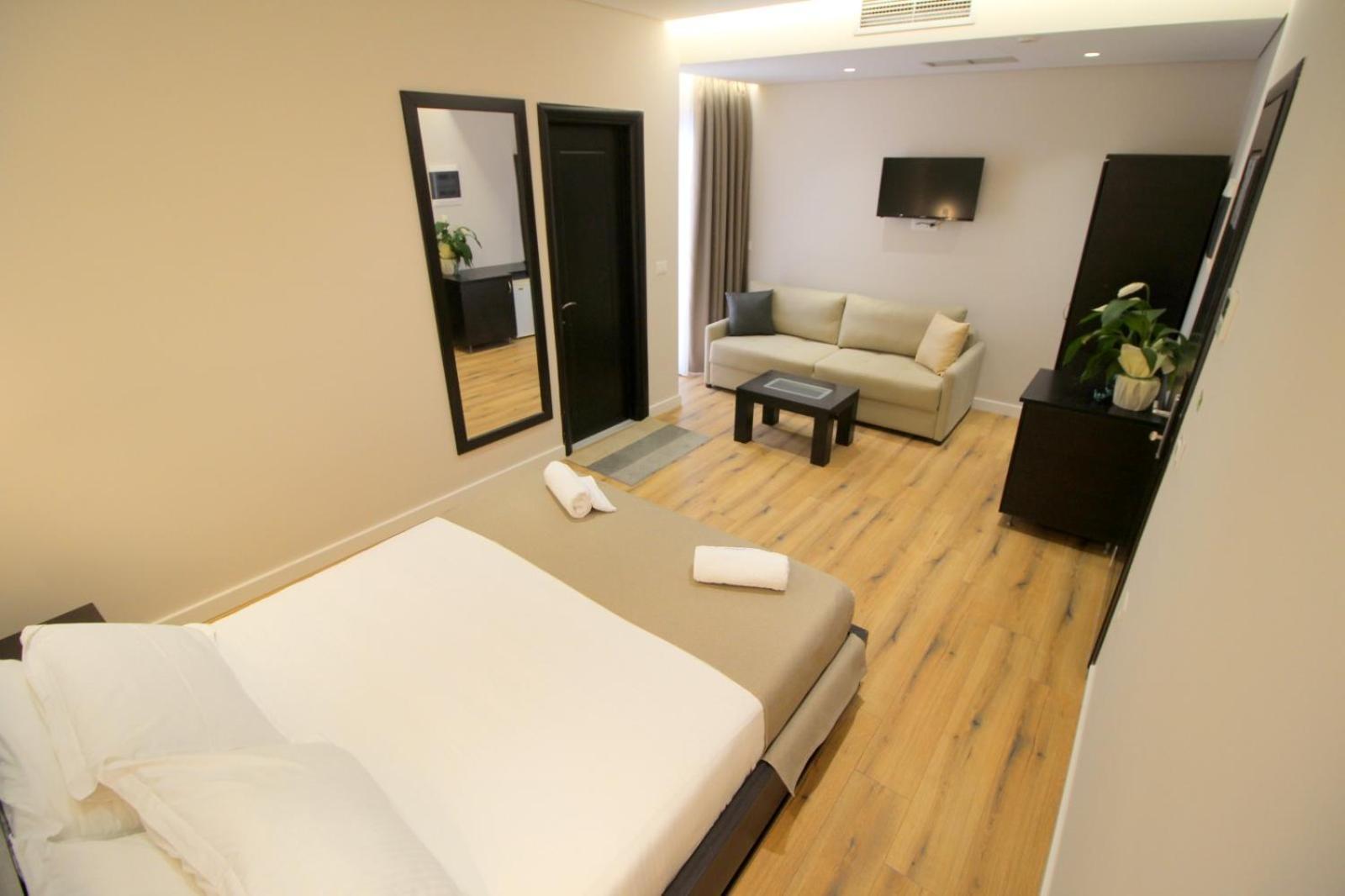 Hotel Strora Саранде Екстериор снимка