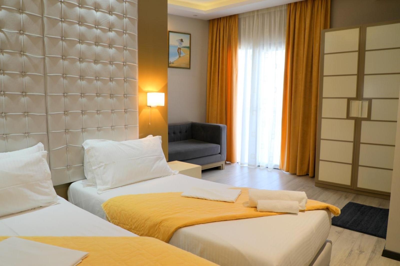 Hotel Strora Саранде Екстериор снимка